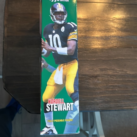 Steelers vintage figure, 1998 Starting Lineup large figure of Kordell Stewart - Picture 7 of 11